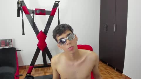 Snapshot of harry_latinboy chatting on January 2025 11:13:01 PM Harry online show from January 2025 11:13:01 PM