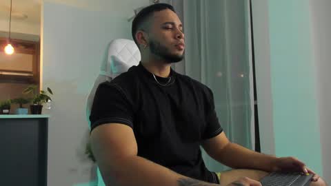 Harry Zandes online show from January 2025 02:58:02 AM