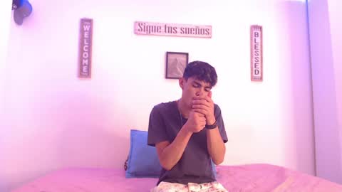 Snapshot of harrythomson1 chatting on December 2024 07:37:01 AM harry thomson online show from December 2024 07:37:01 AM