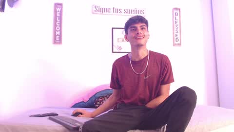 Snapshot of harrythomson1 chatting on December 2024 08:45:02 AM harry thomson online show from December 2024 08:45:02 AM