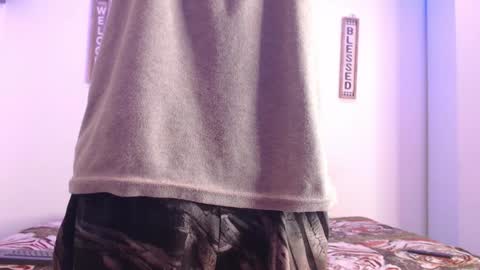 Snapshot of harrythomson1 chatting on January 2025 09:57:01 AM harry thomson online show from January 2025 09:57:01 AM