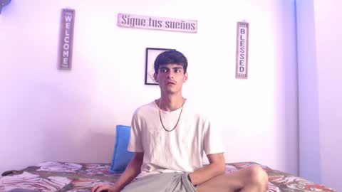 Snapshot of harrythomson1 chatting on January 2025 06:35:02 AM harry thomson online show from January 2025 06:35:02 AM