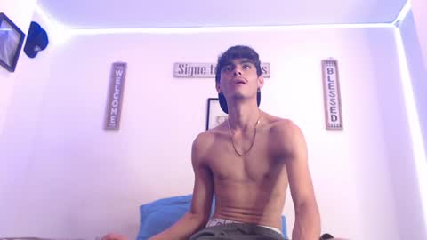 Snapshot of harrythomson1 chatting on February 2025 09:50:02 PM harry thomson online show from February 2025 09:50:02 PM