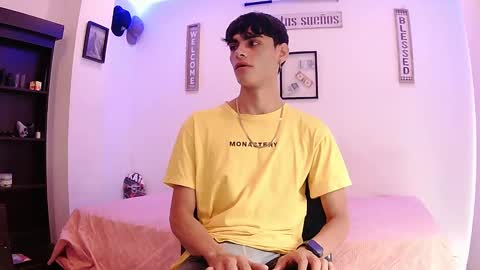 Snapshot of harrythomson1 chatting on September 2025 06:54:01 PM harry thomson online show from September 2025 06:54:01 PM