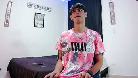 harry thomson online show from November 2025 05:09:02 AM