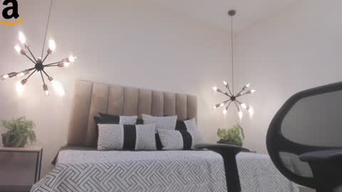 Snapshot of harryy_joness chatting on December 2024 08:42:01 PM Harry Jones online show from December 2024 08:42:01 PM