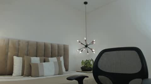 Snapshot of harryy_joness chatting on February 2025 05:59:01 PM Harry Jones online show from February 2025 05:59:01 PM