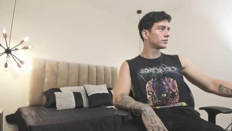 Snapshot of harryy_joness chatting on March 2025 05:50:01 PM Harry Jones online show from March 2025 05:50:01 PM