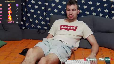 Snapshot of harvey_ren chatting on March 2025 09:32:02 PM Harvey online show from March 2025 09:32:02 PM