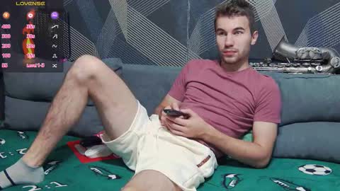 Snapshot of harvey_ren chatting on October 2025 08:42:02 PM Harvey online show from October 2025 08:42:02 PM