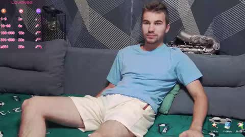 Snapshot of harvey_ren chatting on October 2025 08:32:02 PM Harvey online show from October 2025 08:32:02 PM