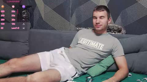 Snapshot of harvey_ren chatting on November 2025 09:21:02 PM Harvey online show from November 2025 09:21:02 PM