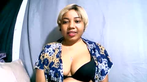 hasimina09 online show from October 2025 01:36:02 AM
