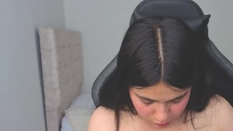 hasszul_2 online show from April 2026 07:58:02 PM