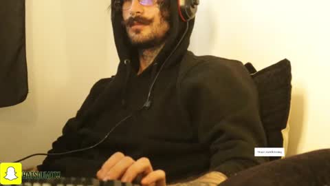 Snapshot of hatsumotokyoto chatting on January 2025 10:01:01 PM More content 2 online show from January 2025 10:01:01 PM