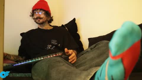 Snapshot of hatsumotokyoto chatting on January 2025 12:50:01 AM More content 2 online show from January 2025 12:50:01 AM