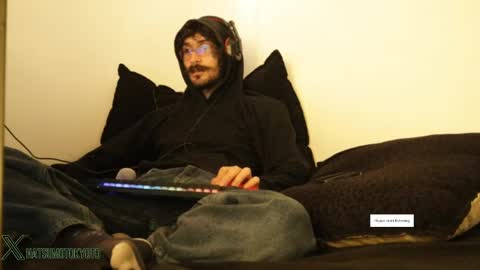 Snapshot of hatsumotokyoto chatting on January 2025 07:26:02 PM More content 2 online show from January 2025 07:26:02 PM