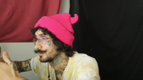 Snapshot of hatsumotokyoto chatting on February 2025 09:19:01 PM More content 2 online show from February 2025 09:19:01 PM