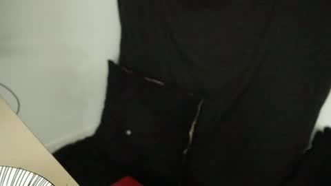 Snapshot of hatsumotokyoto chatting on February 2025 04:06:01 AM More content 2 online show from February 2025 04:06:01 AM