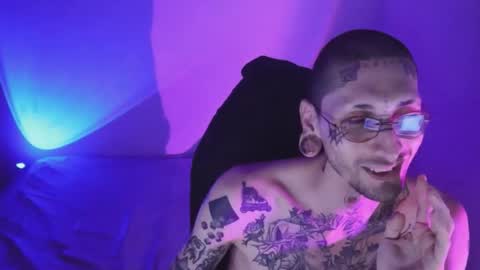 More content   2   online show from November 2025 02:54:01 AM