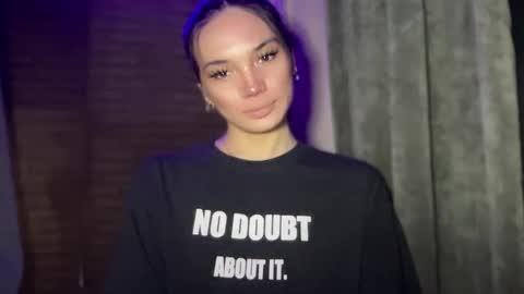 LALA A online show from December 2025 03:54:02 PM