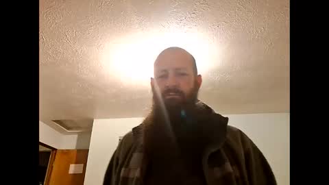 Snapshot of hawktalon007 chatting on October 2025 03:04:01 AM Robert online show from October 2025 03:04:01 AM