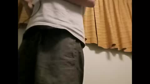 Snapshot of hawktalon007 chatting on October 2025 04:15:01 AM Robert online show from October 2025 04:15:01 AM