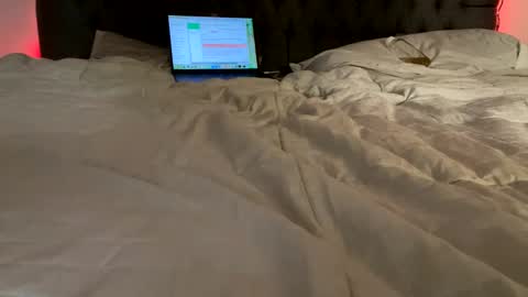 Snapshot of hawt_ass_milf chatting on February 2025 02:53:01 AM Amber - or vip online show from February 2025 02:53:01 AM