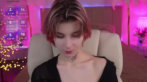 Snapshot of haylaamber chatting on December 2024 08:21:02 PM haylaamber online show from December 2024 08:21:02 PM