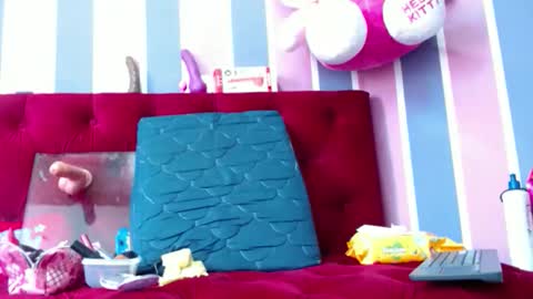 hayley miller online show from December 2025 05:29:01 PM