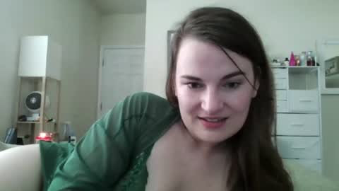 Snapshot of hazel_blue chatting on July 2026 08:19:01 PM Hazel Blues online show from July 2026 08:19:01 PM