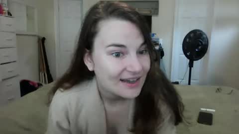 Snapshot of hazel_blue chatting on July 2026 04:22:02 PM Hazel Blues online show from July 2026 04:22:02 PM