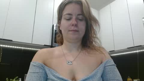 Snapshot of hazel_skye chatting on June 2026 11:44:01 AM Hazel online show from June 2026 11:44:01 AM