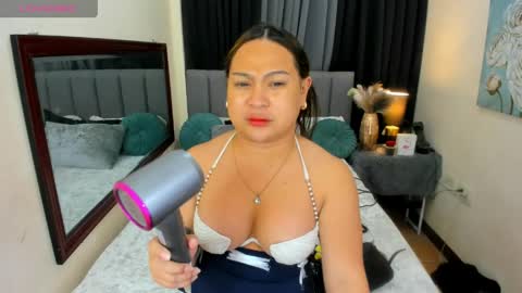 HAZEL MADONNA online show from March 2026 10:04:02 AM