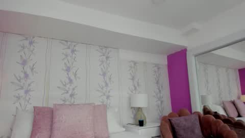 HazelMoret online show from September 2025 11:43:02 AM