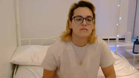 hazelraven25 online show from October 2025 01:07:02 AM