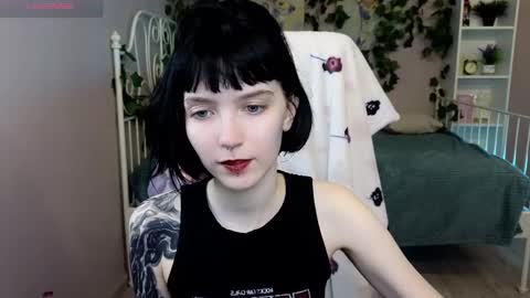 Snapshot of hazeltompson chatting on November 2025 08:29:01 PM hazeltompson online show from November 2025 08:29:01 PM