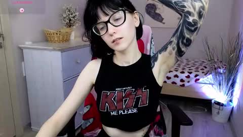 Snapshot of hazeltompson chatting on November 2025 08:34:02 PM hazeltompson online show from November 2025 08:34:02 PM