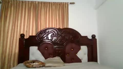 heart_star online show from January 2025 10:43:01 AM