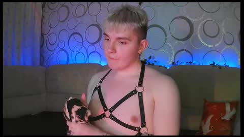 Justin online show from February 2026 08:51:01 PM