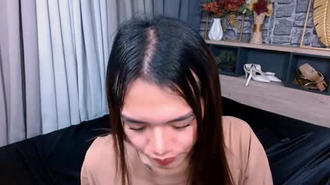 Snapshot of heather_winter chatting on February 2026 09:33:02 PM HEATHER online show from February 2026 09:33:02 PM