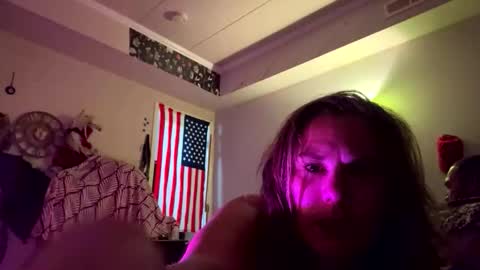 Snapshot of heatskii chatting on November 2025 04:01:02 AM heatskii online show from November 2025 04:01:02 AM