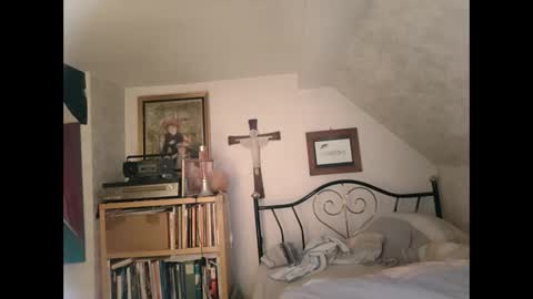 heaven_07 online show from February 2026 08:45:01 PM