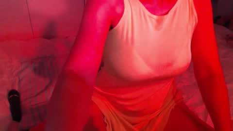 Snapshot of heavenlykiss chatting on December 2025 07:24:01 AM Chani online show from December 2025 07:24:01 AM