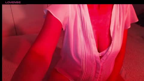 Snapshot of heavenlykiss chatting on April 2026 05:56:02 AM Chani online show from April 2026 05:56:02 AM