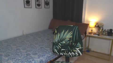 Snapshot of heavenlyyum chatting on December 2024 09:35:01 AM Heaven online show from December 2024 09:35:01 AM