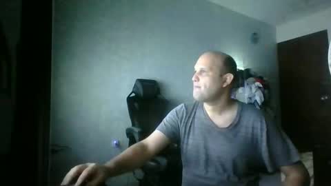 Heavy Rebell online show from December 2025 05:02:02 AM