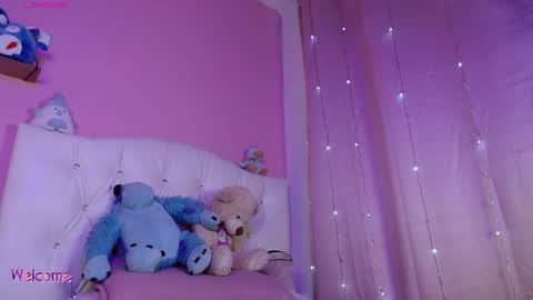 Snapshot of hecate23 chatting on January 2026 01:06:02 PM Cath online show from January 2026 01:06:02 PM