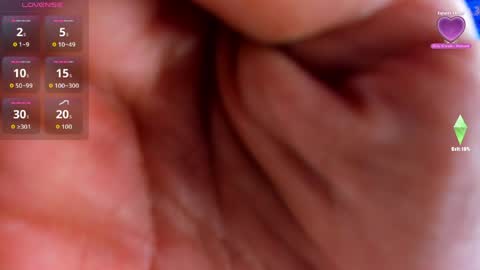 Snapshot of hecate_doll chatting on May 2026 01:51:02 PM hecate_doll online show from May 2026 01:51:02 PM