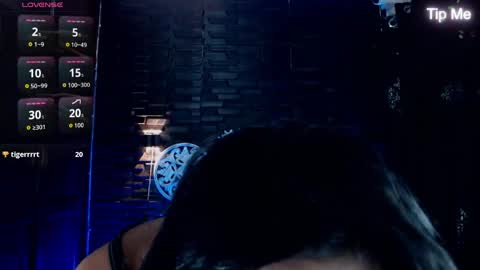 Snapshot of hecate_doll chatting on May 2026 03:52:02 PM hecate_doll online show from May 2026 03:52:02 PM